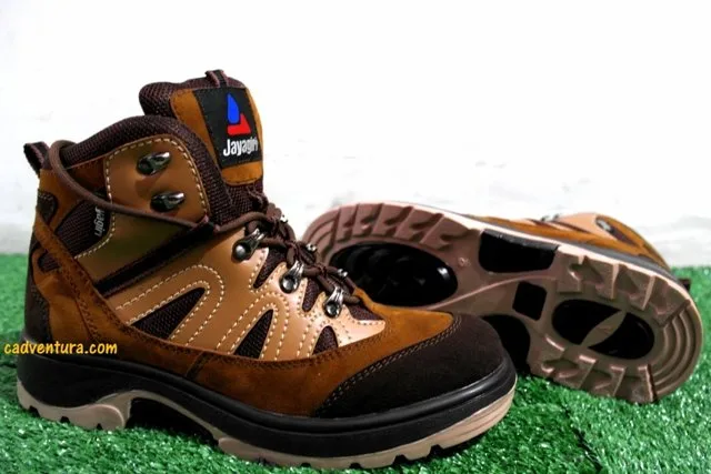 SAMSUNG CSC | Cadventura choosing the right hiking boots